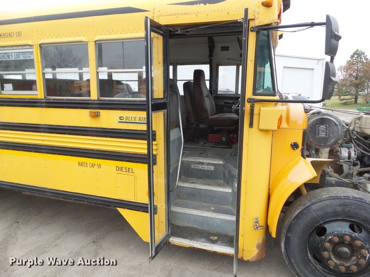 image for item DA7078 2001 International 3800  school bus