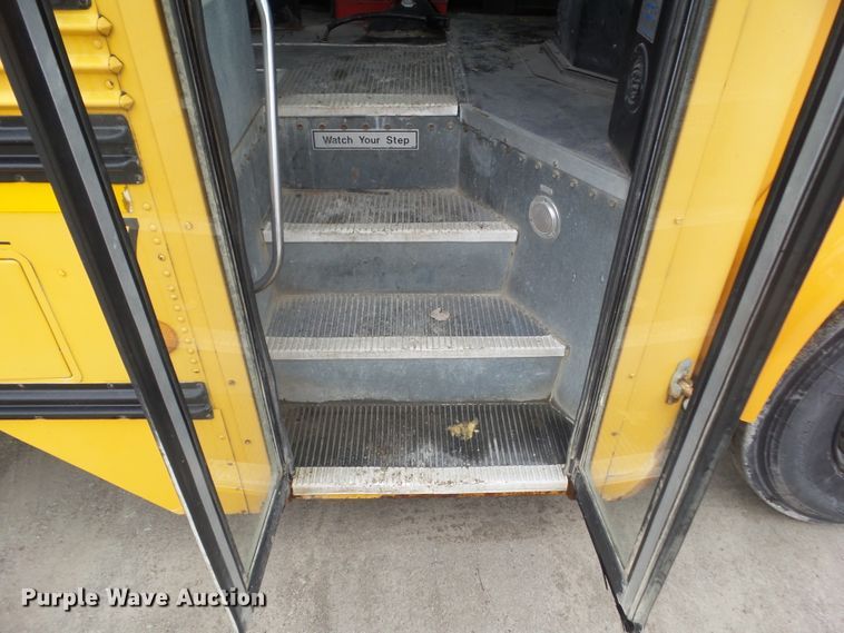 2001 International 3800 school bus in Bedford IA Item DA7078 sold