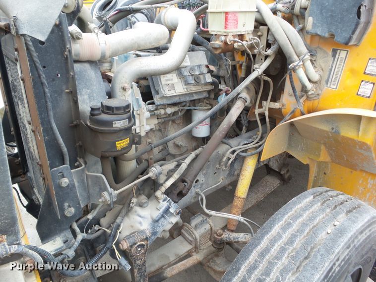 image for item DA7078 2001 International 3800  school bus