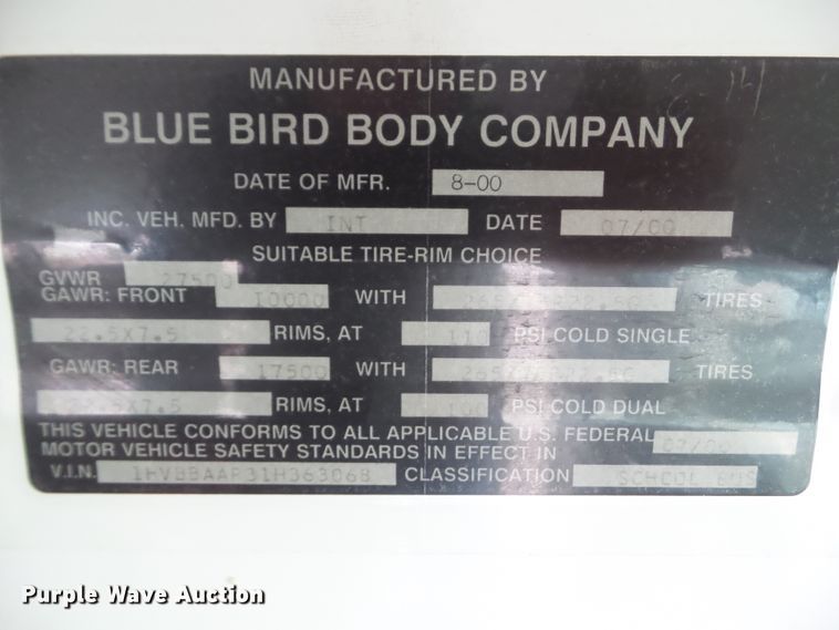 image for item DA7078 2001 International 3800  school bus