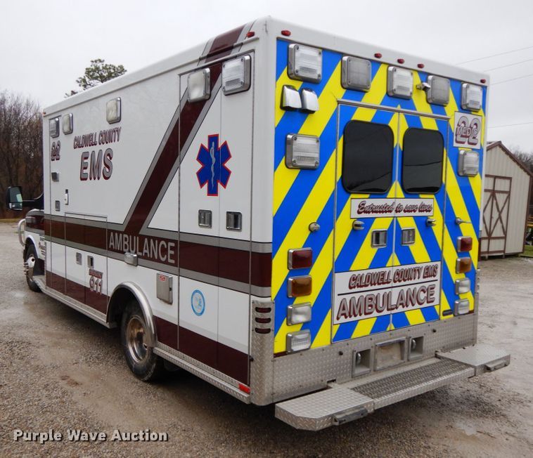 image for item DF6501 2010 Chevrolet Express 4500  ambulance