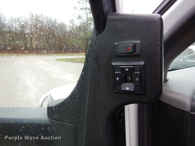 image for item DF6501 2010 Chevrolet Express 4500  ambulance