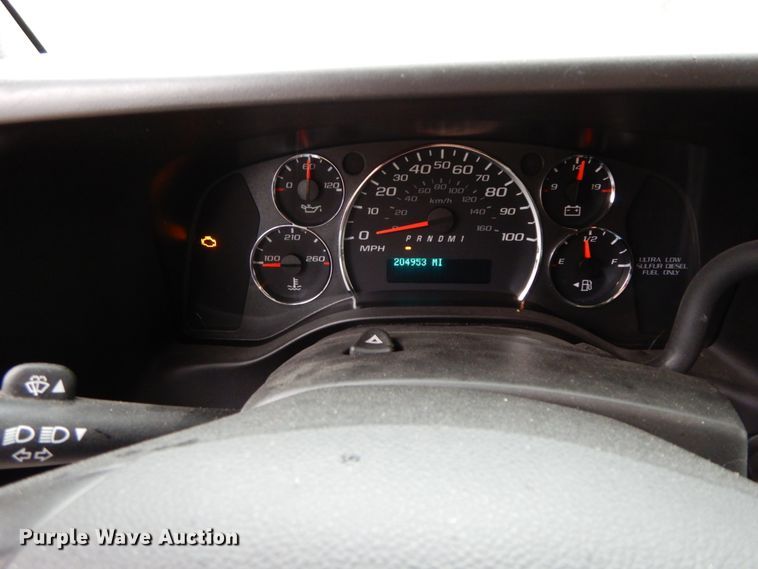 image for item DF6501 2010 Chevrolet Express 4500  ambulance