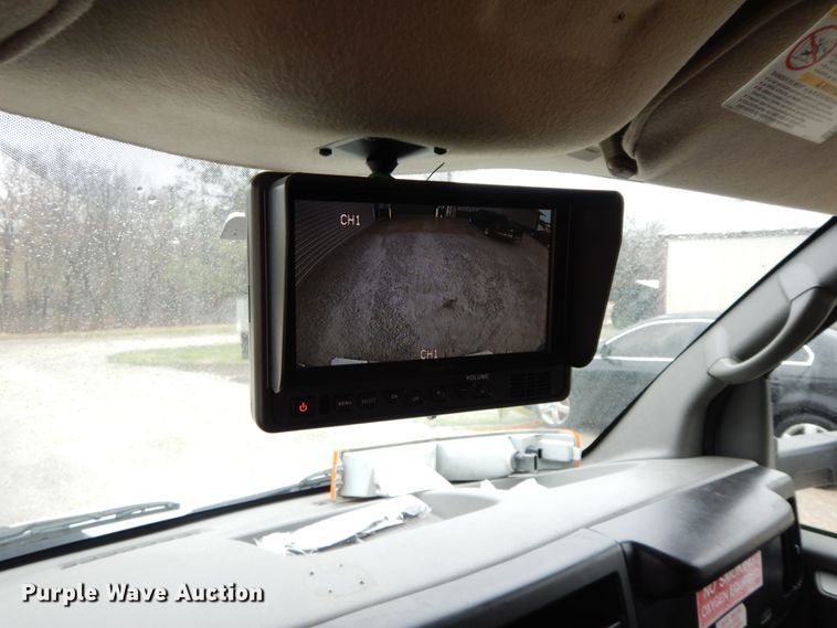 image for item DF6501 2010 Chevrolet Express 4500  ambulance