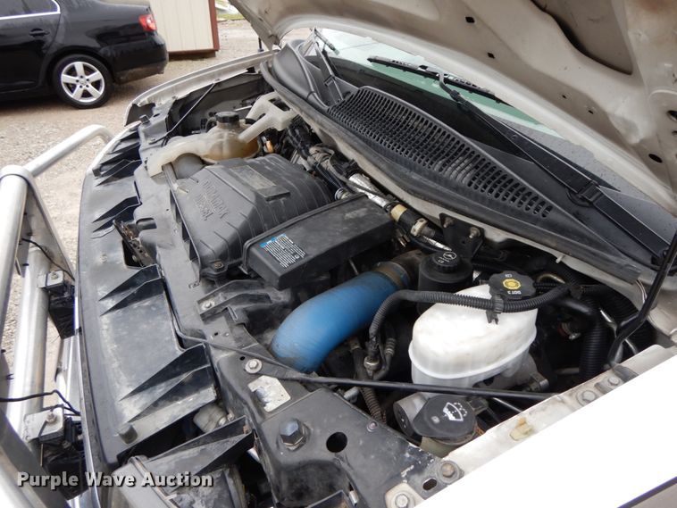 image for item DF6501 2010 Chevrolet Express 4500  ambulance