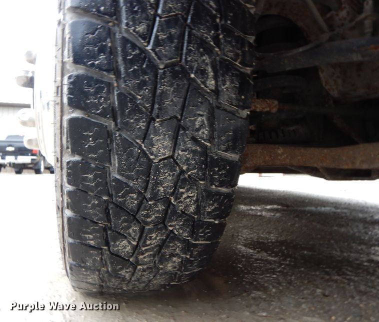 image for item DF6501 2010 Chevrolet Express 4500  ambulance