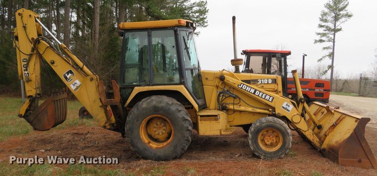 image for item DH0743 1994 John Deere 310D  backhoe