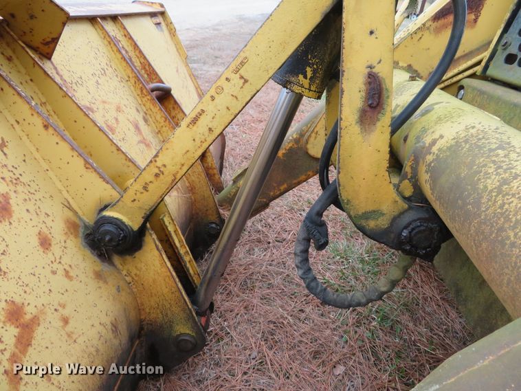 image for item DH0743 1994 John Deere 310D  backhoe