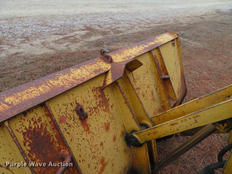 image for item DH0743 1994 John Deere 310D  backhoe