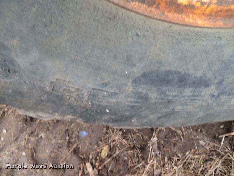 image for item DH0743 1994 John Deere 310D  backhoe