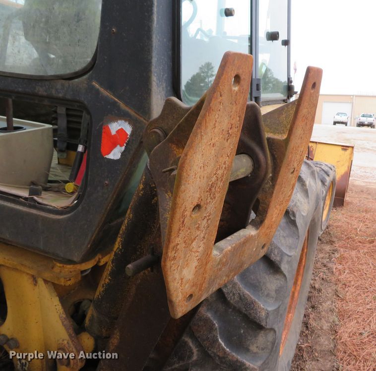 image for item DH0743 1994 John Deere 310D  backhoe