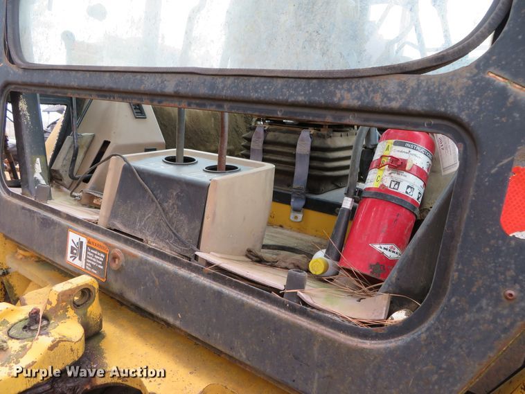 image for item DH0743 1994 John Deere 310D  backhoe