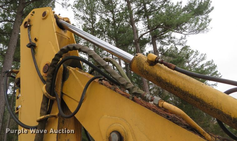 image for item DH0743 1994 John Deere 310D  backhoe