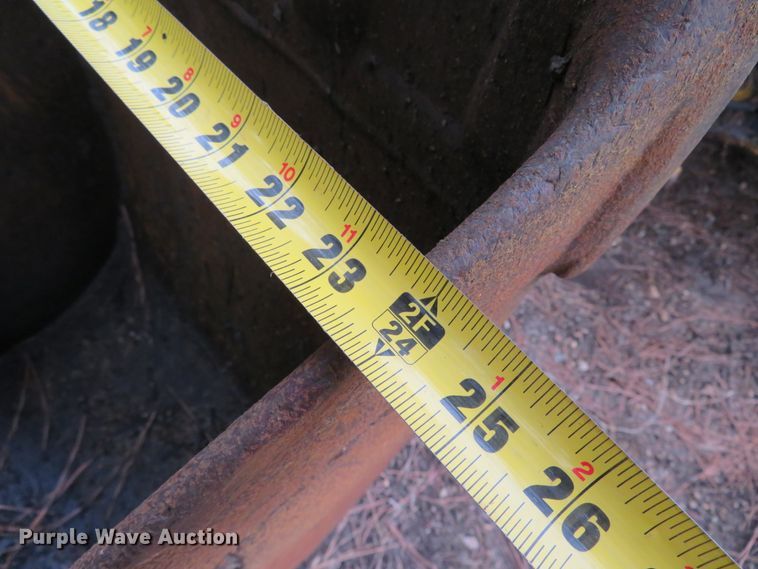 image for item DH0743 1994 John Deere 310D  backhoe