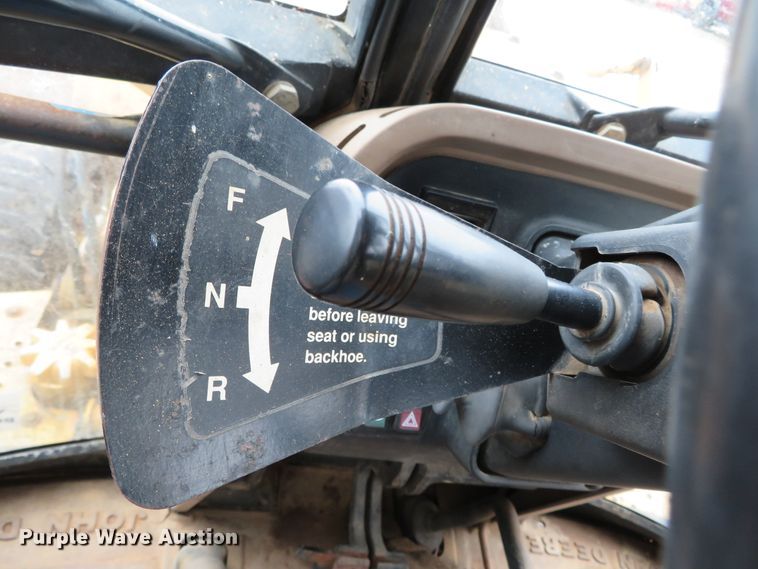 image for item DH0743 1994 John Deere 310D  backhoe