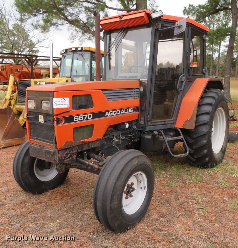 image for item DH0744 AGCO Allis 6670  tractor