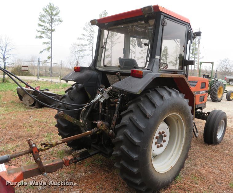 image for item DH0744 AGCO Allis 6670  tractor