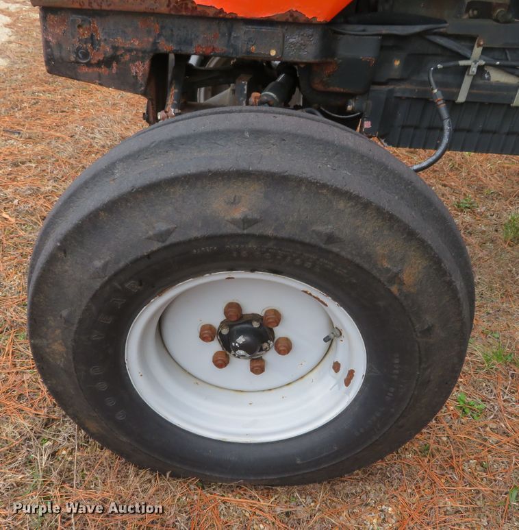 image for item DH0744 AGCO Allis 6670  tractor