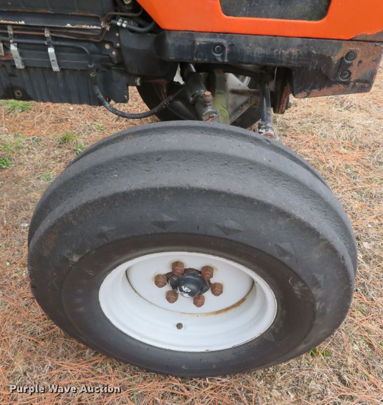 image for item DH0744 AGCO Allis 6670  tractor