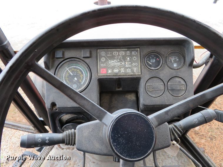 image for item DH0744 AGCO Allis 6670  tractor