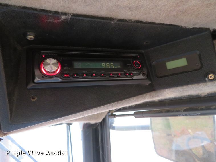 image for item DH0744 AGCO Allis 6670  tractor