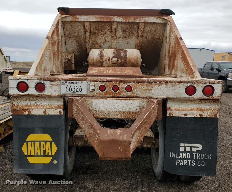 image for item DI4753 1988 Ranch  bottom dump trailer