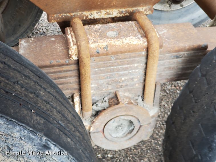 image for item DI4753 1988 Ranch  bottom dump trailer