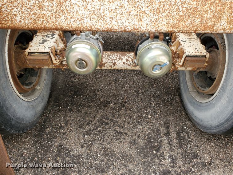 image for item DI4753 1988 Ranch  bottom dump trailer