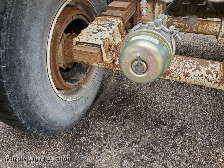 image for item DI4753 1988 Ranch  bottom dump trailer