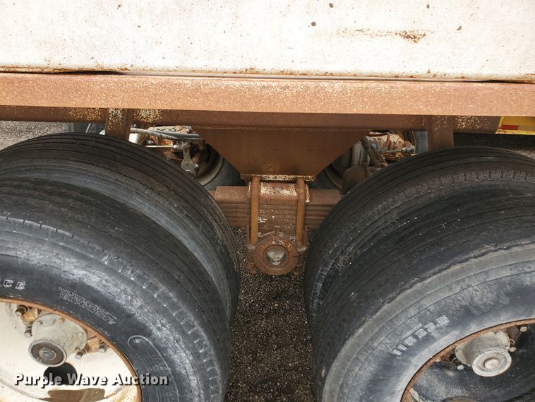 image for item DI4753 1988 Ranch  bottom dump trailer