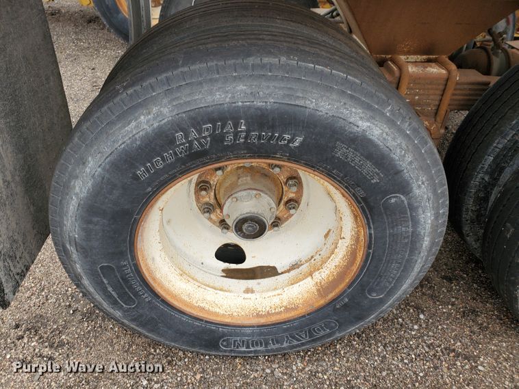 image for item DI4753 1988 Ranch  bottom dump trailer