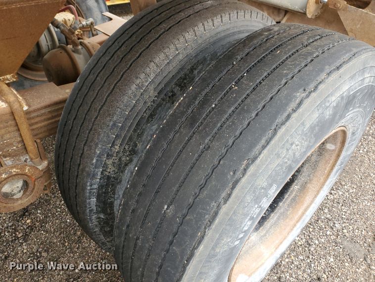 image for item DI4753 1988 Ranch  bottom dump trailer