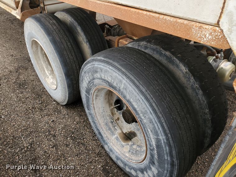 image for item DI4753 1988 Ranch  bottom dump trailer