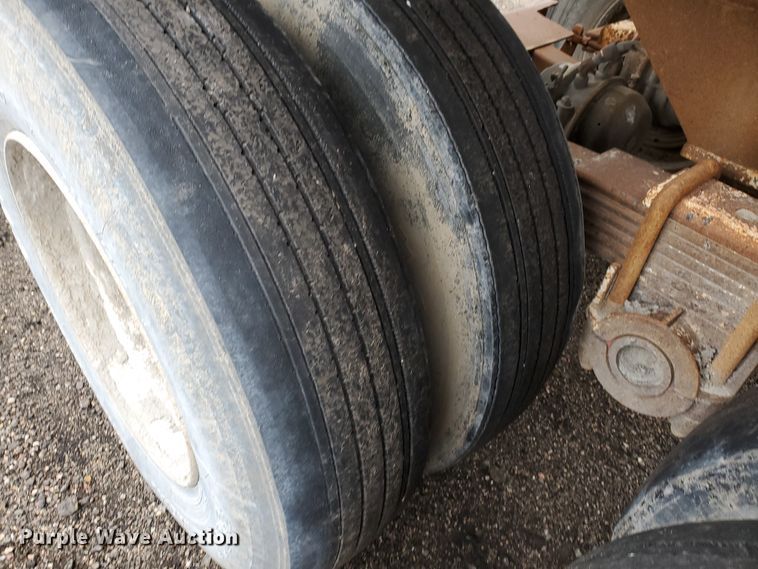 image for item DI4753 1988 Ranch  bottom dump trailer