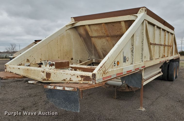 image for item DI4755 1994 Ranch  bottom dump trailer