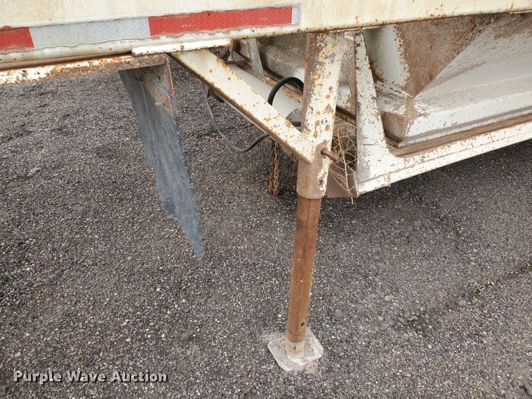 image for item DI4755 1994 Ranch  bottom dump trailer