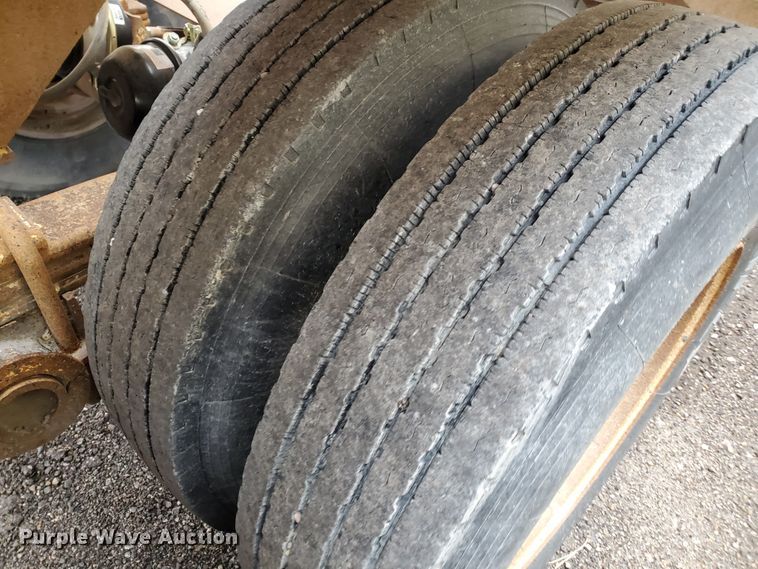 image for item DI4755 1994 Ranch  bottom dump trailer