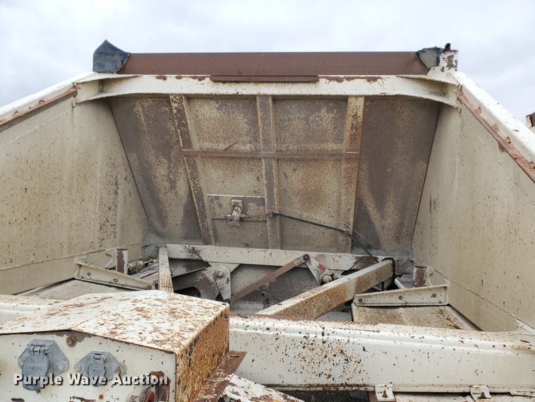 image for item DI4756 1996 Ranch  bottom dump trailer