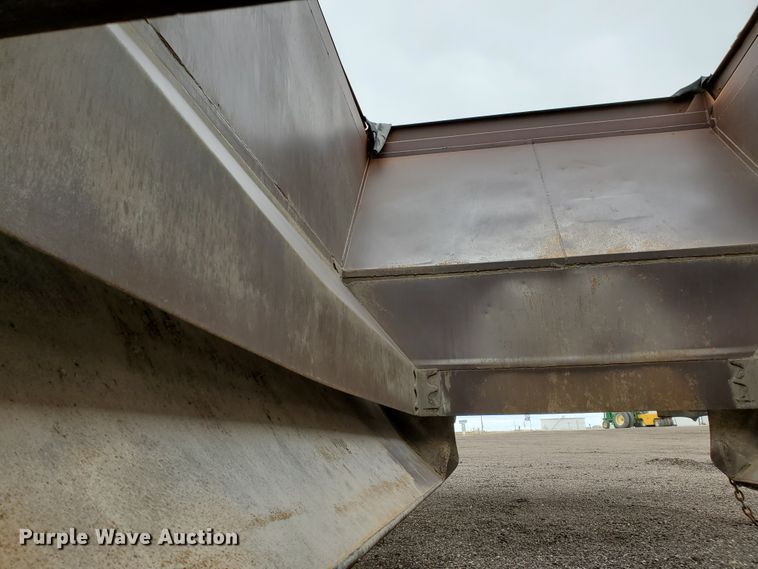 image for item DI4756 1996 Ranch  bottom dump trailer