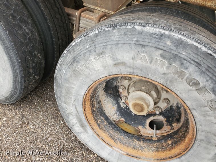 image for item DI4756 1996 Ranch  bottom dump trailer