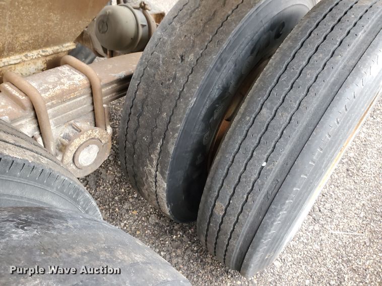 image for item DI4756 1996 Ranch  bottom dump trailer