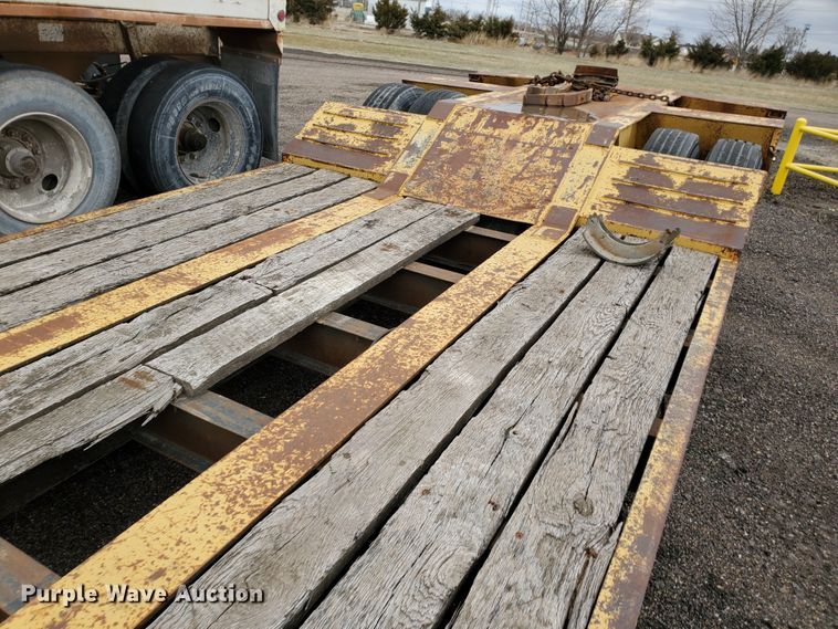 image for item DI4757 1997 Load Lugger LB35R  lowboy equipment trailer