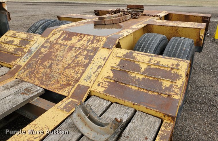 image for item DI4757 1997 Load Lugger LB35R  lowboy equipment trailer