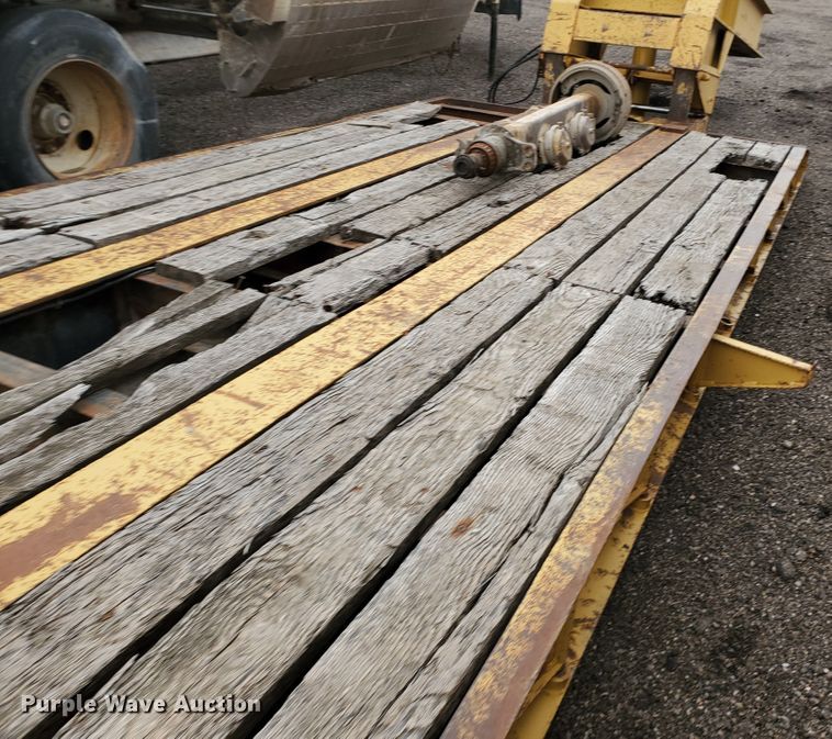 image for item DI4757 1997 Load Lugger LB35R  lowboy equipment trailer