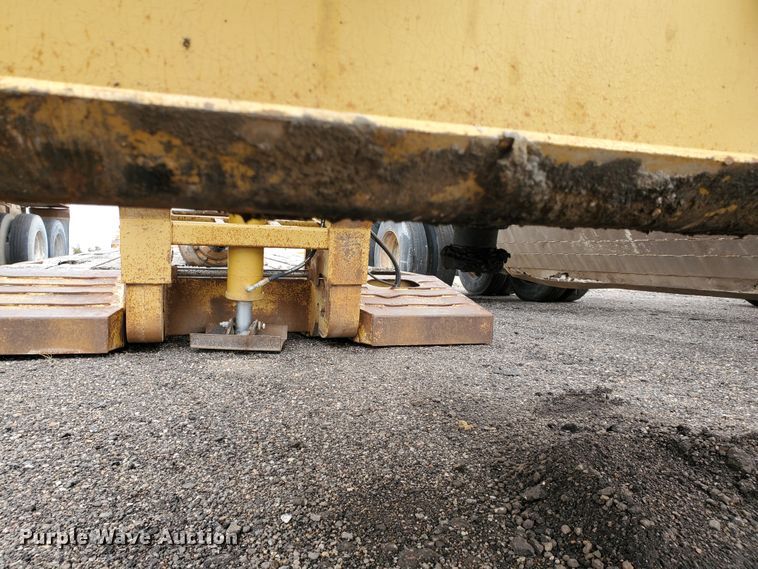 image for item DI4757 1997 Load Lugger LB35R  lowboy equipment trailer