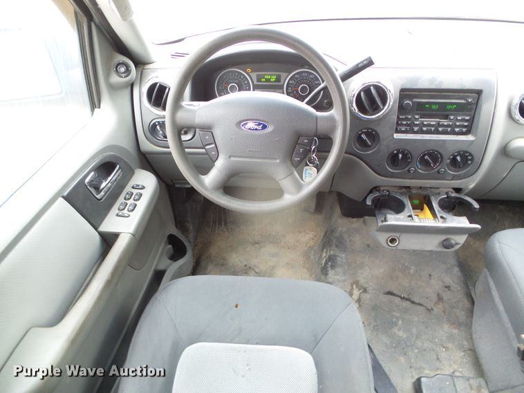 image for item DI5537 2005 Ford Expedition XLT  SUV