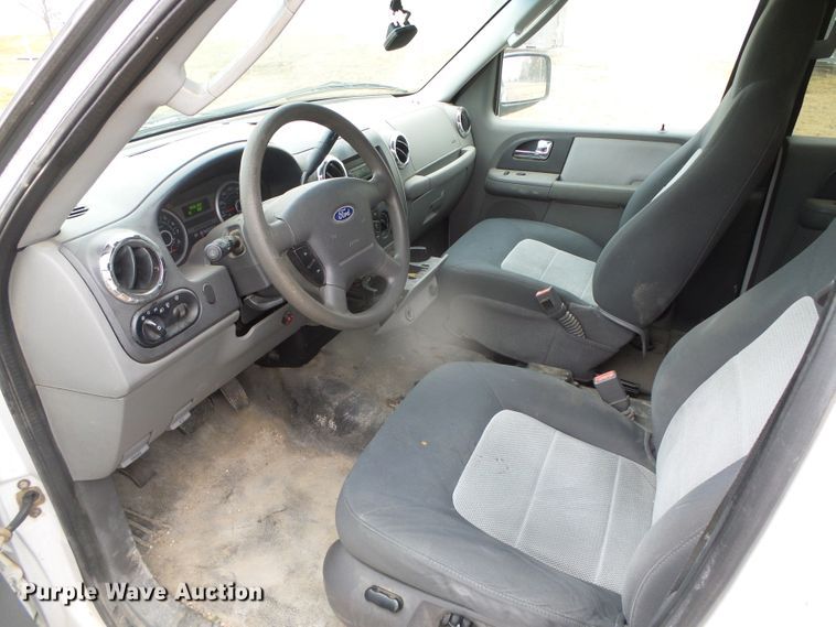 image for item DI5537 2005 Ford Expedition XLT  SUV