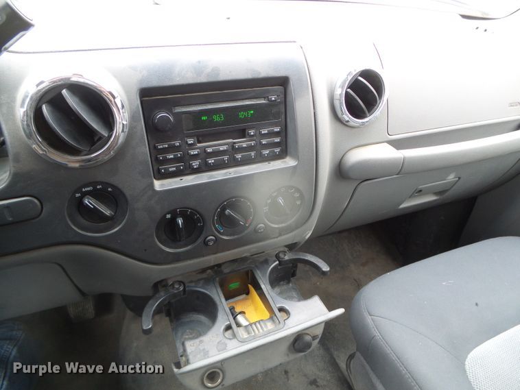 image for item DI5537 2005 Ford Expedition XLT  SUV