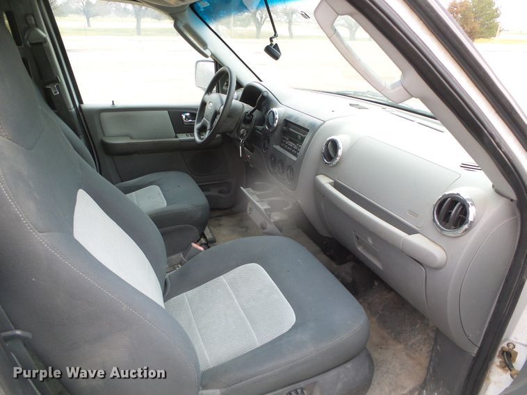 image for item DI5537 2005 Ford Expedition XLT  SUV