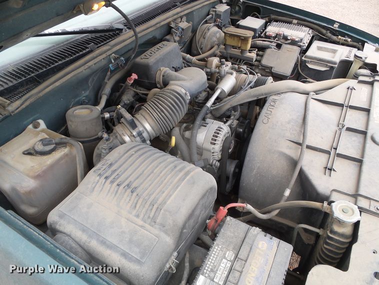 image for item DI5538 1996 GMC 1500 SL  Ext. Cab pickup truck